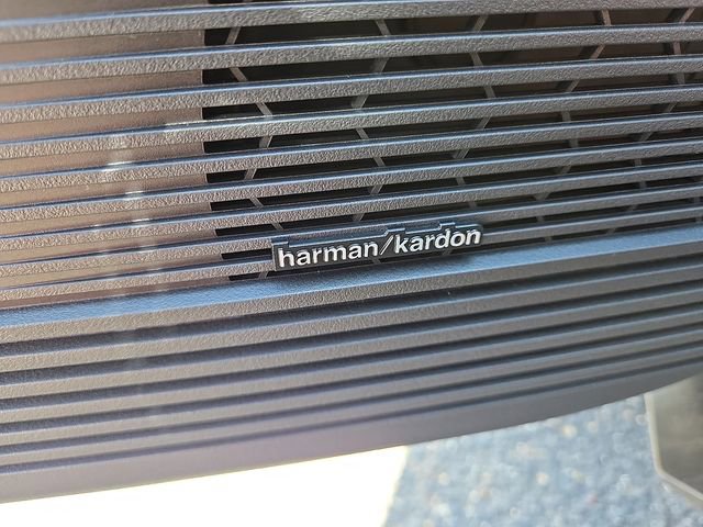 New 2026 Subaru Outback Limited AWD/4WD image 9