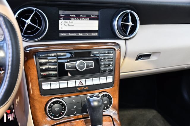 Used 2015 Mercedes-Benz SLK 250 image 16