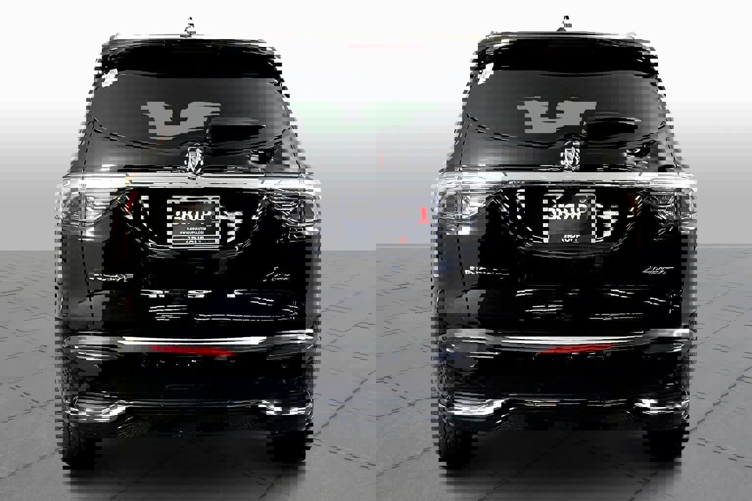 Certified 2023 Buick Enclave Avenir w/ Avenir Technology Package image 3