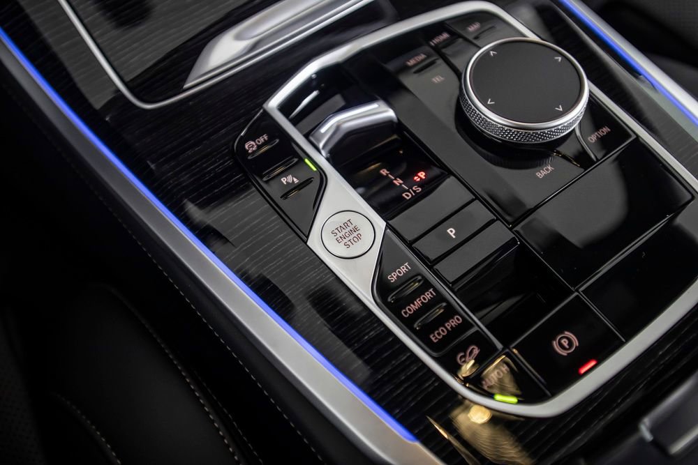 Used 2026 BMW X5 xDrive40i w/ M Sport Package image 39