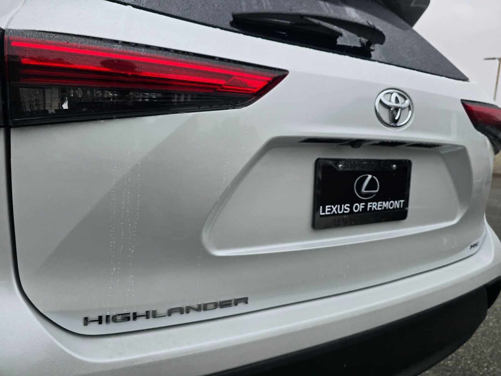 Used 2023 Toyota Highlander XLE FWD image 13