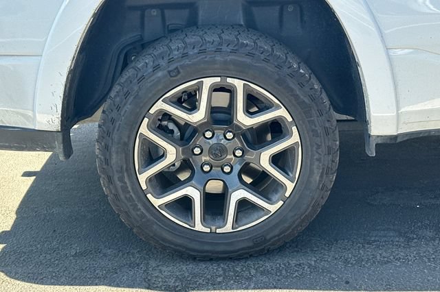 Used 2025 RAM 1500 Laramie AWD/4WD image 4