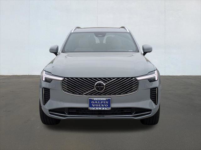 New 2026 Volvo XC90 B5 Plus w/ Protection Package AWD/4WD image 4