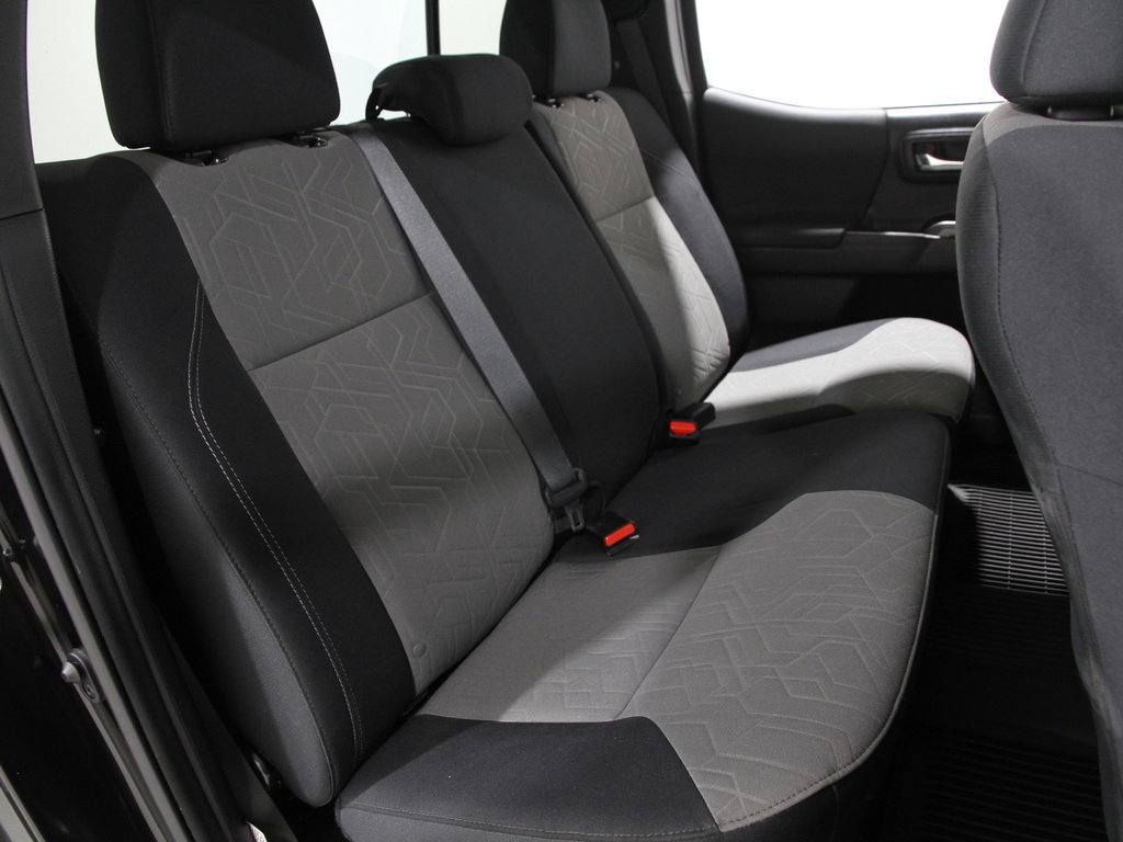 Used 2023 Toyota Tacoma TRD Off-Road image 15