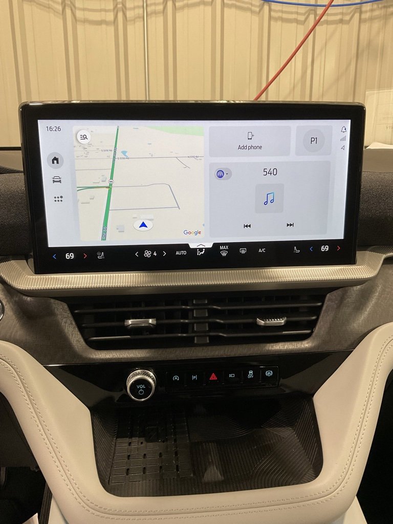 Used 2025 Ford Explorer Platinum w/ Ultimate Package image 18