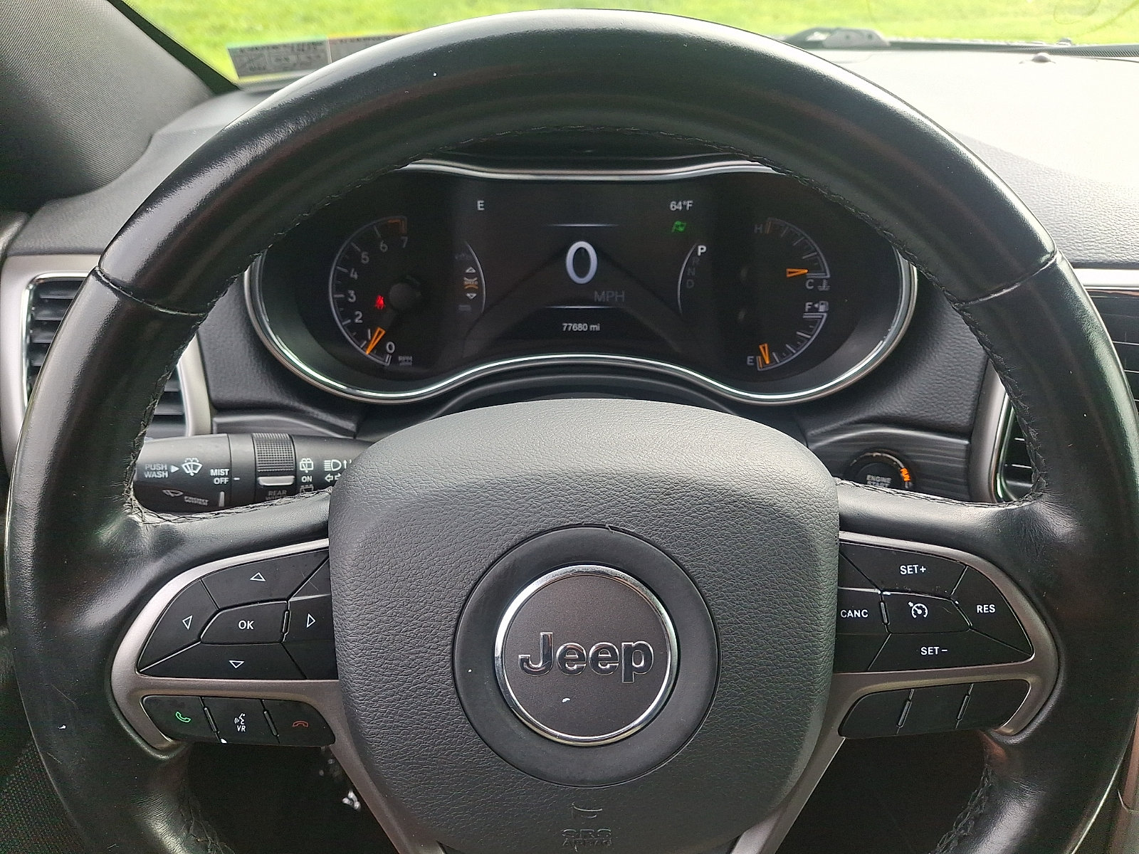 Used 2020 Jeep Grand Cherokee Laredo AWD/4WD image 18