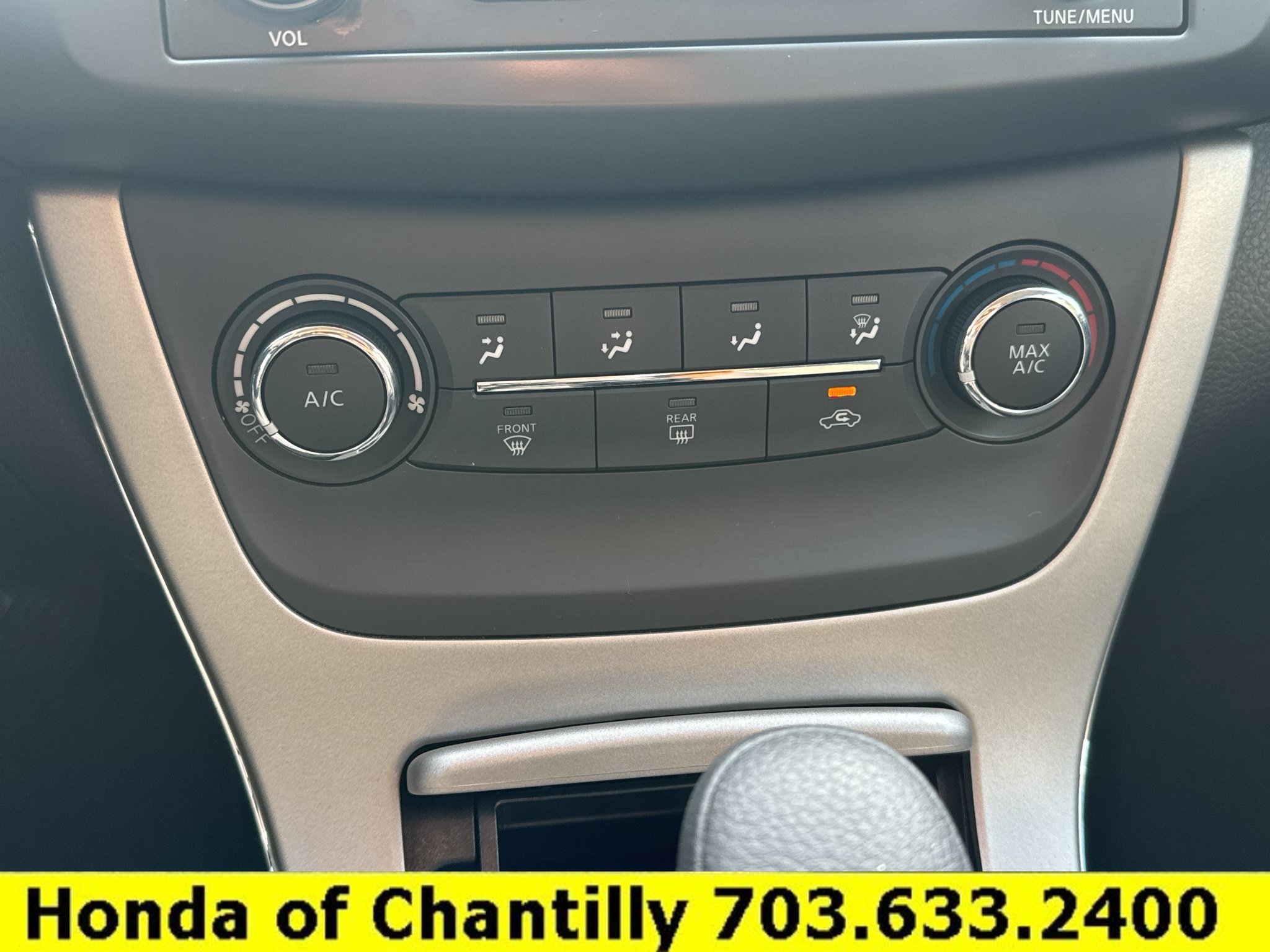 Used 2015 Nissan Sentra S FWD image 14