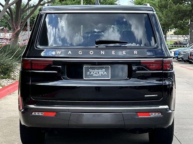 Used 2022 Jeep Wagoneer Series II RWD image 5