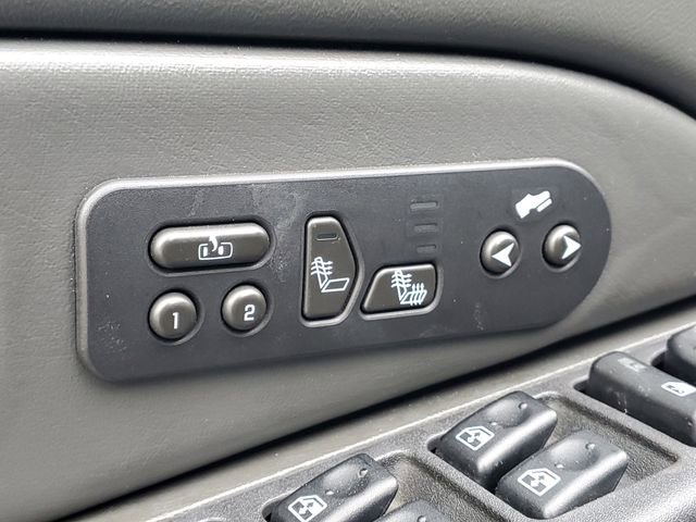 Used 2004 Chevrolet Avalanche Z71 w/ Sun And Sound Package image 11