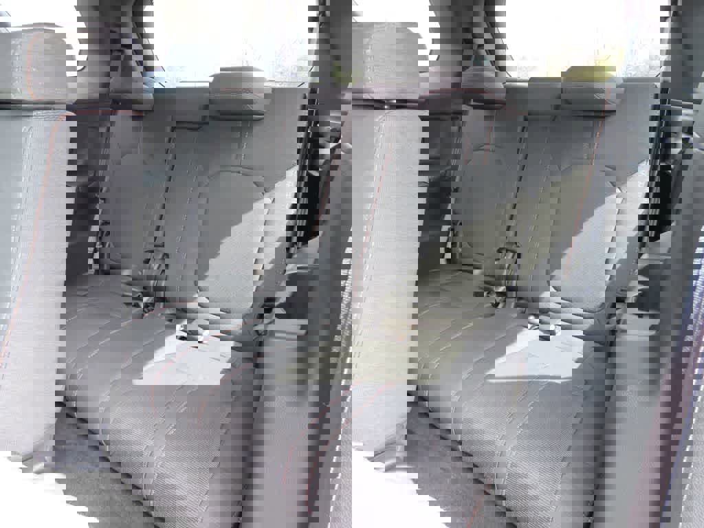 Certified 2025 Honda Pilot Sport image 16