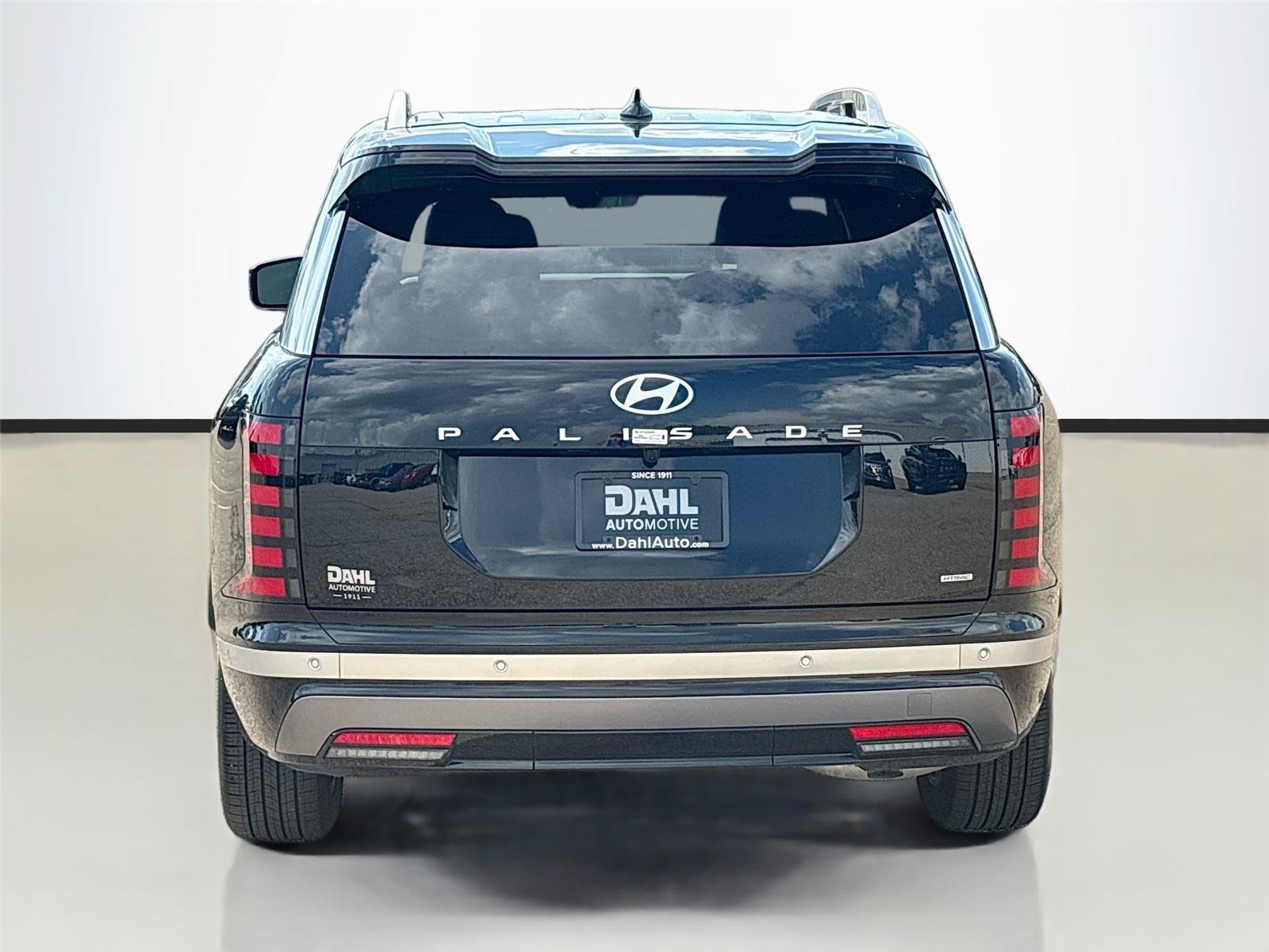 Certified 2026 Hyundai Palisade Limited AWD/4WD image 12