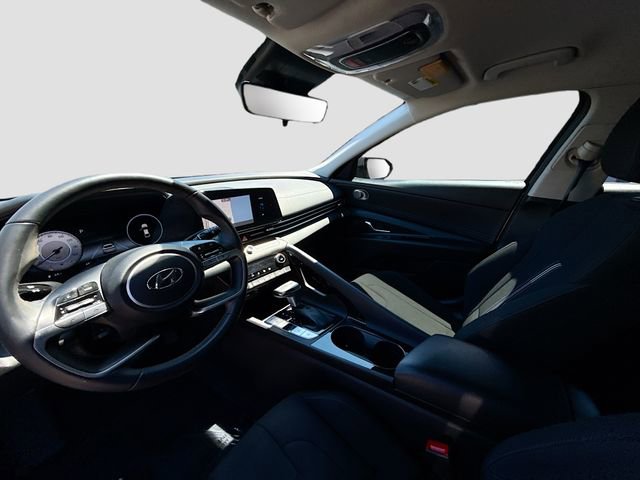 Certified 2023 Hyundai Elantra SEL w/ Convenience Package image 20