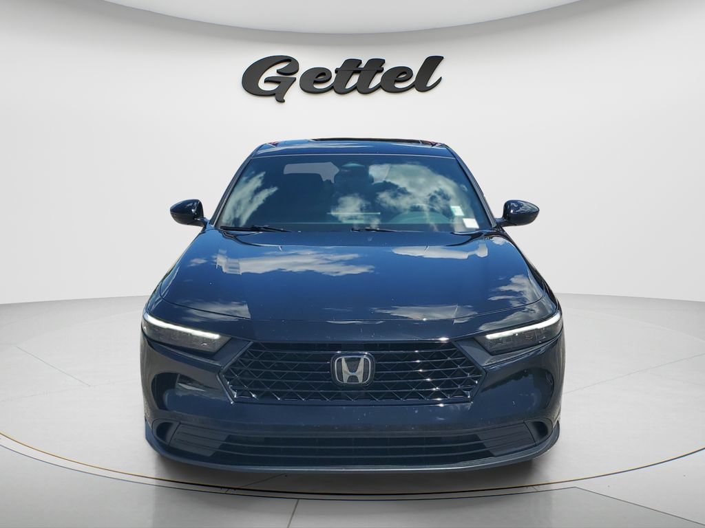 Used 2025 Honda Accord Sport image 2