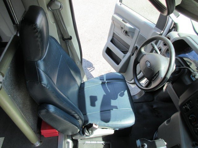 Used 2013 Ford E-450 and Econoline 450 Super Duty w/ Shuttle Bus Prep Pkg RWD image 14