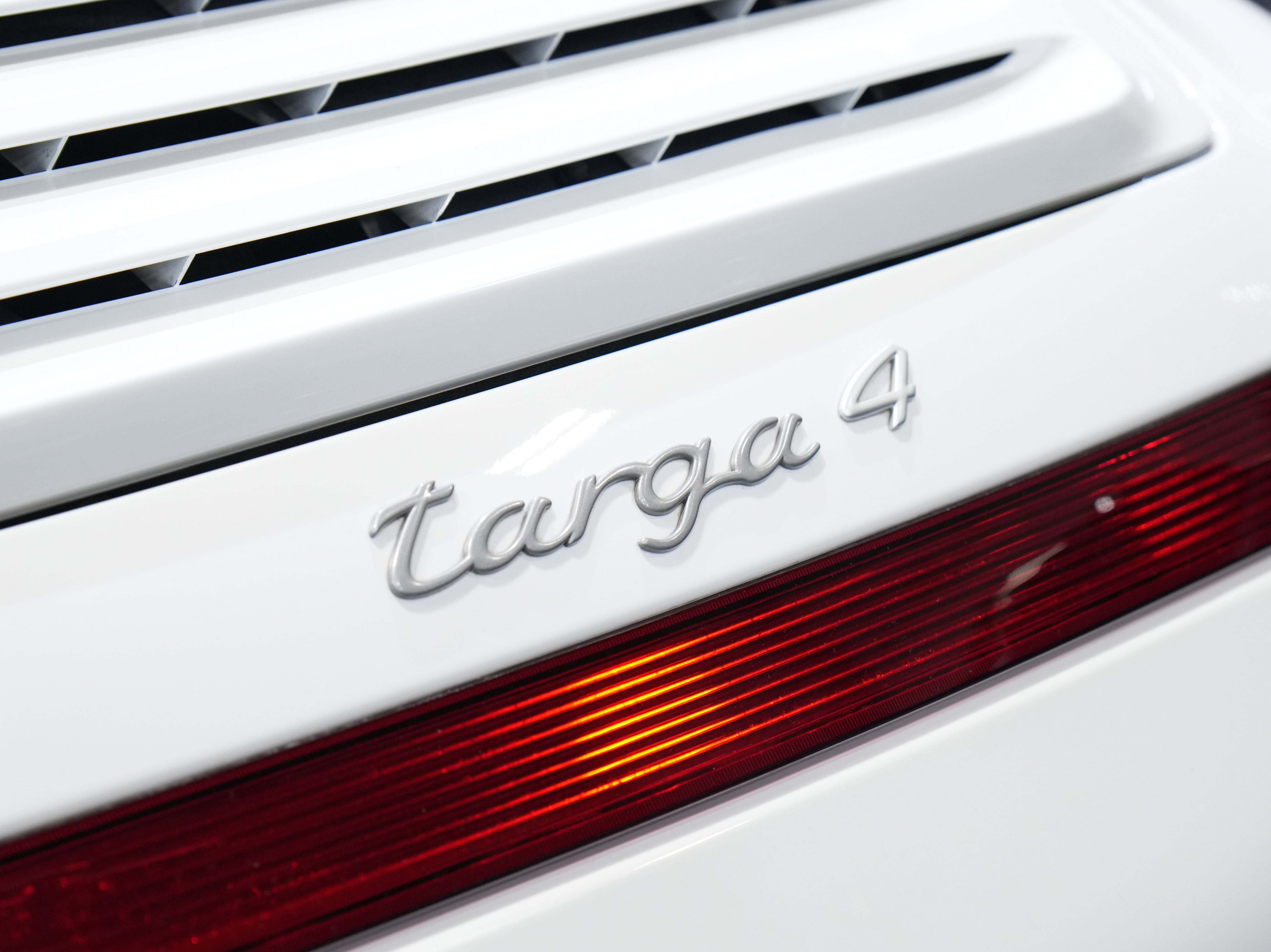 Used 2010 Porsche 911 Targa 4 AWD/4WD image 19