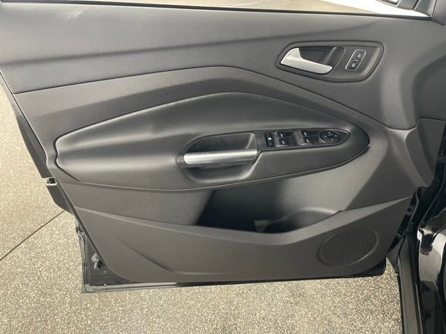 Used 2017 Ford Escape SE image 34