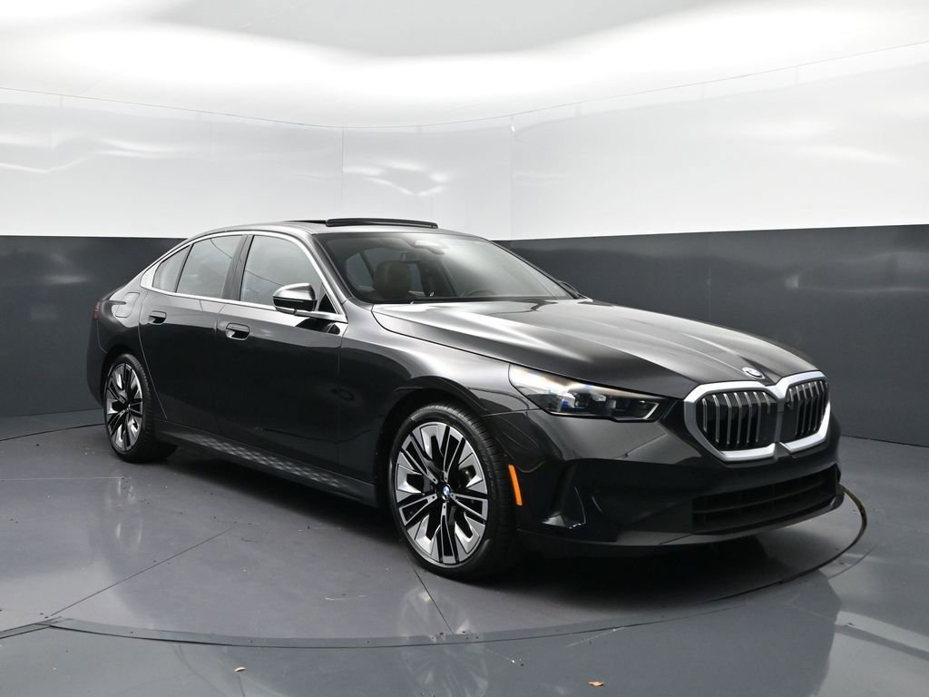 Certified 2025 BMW 530i xDrive image 9