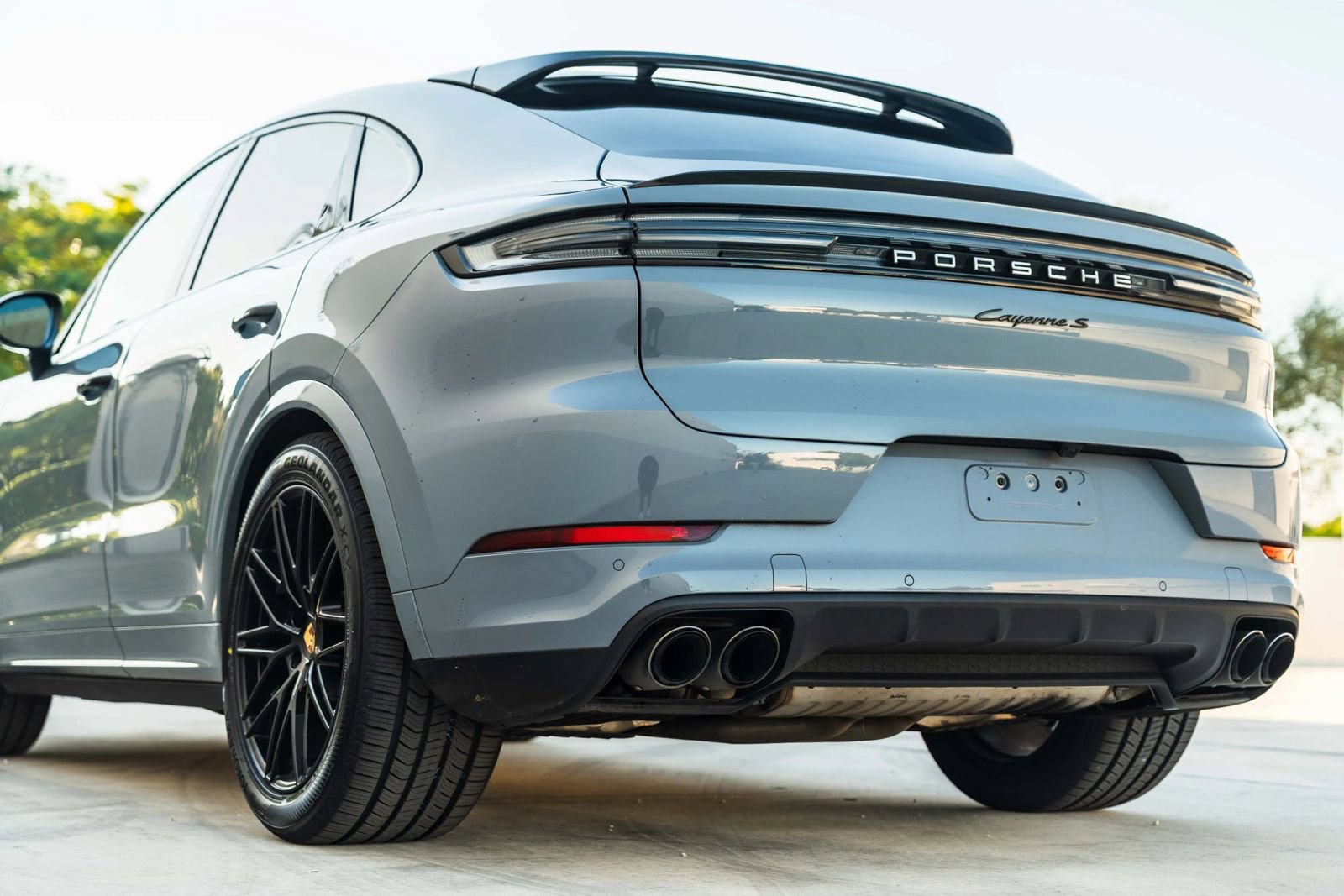 Used 2024 Porsche Cayenne S AWD/4WD image 13