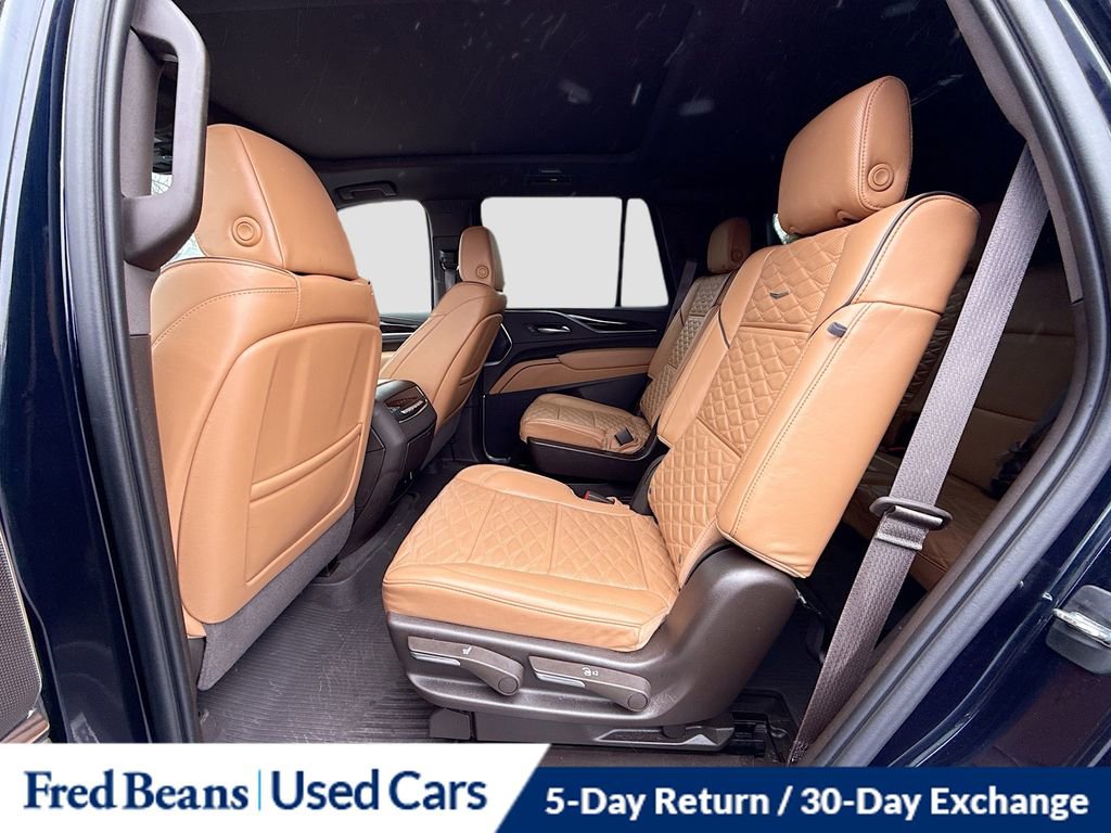 Used 2023 Cadillac Escalade Premium Luxury w/ LPO, Radiant Package AWD/4WD image 28