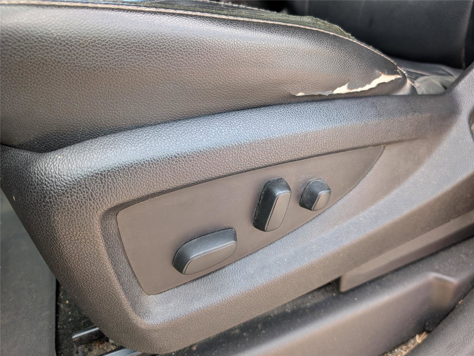 Used 2015 GMC Sierra 1500 SLE w/ SLE Value Package image 9