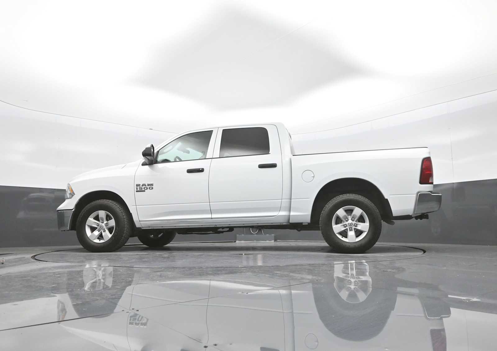Used 2022 RAM 1500 Tradesman w/ Chrome Appearance Group AWD/4WD image 41