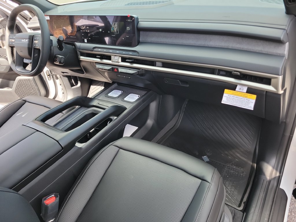 New 2027 Kia Telluride LX w/ Towing Package FWD image 15