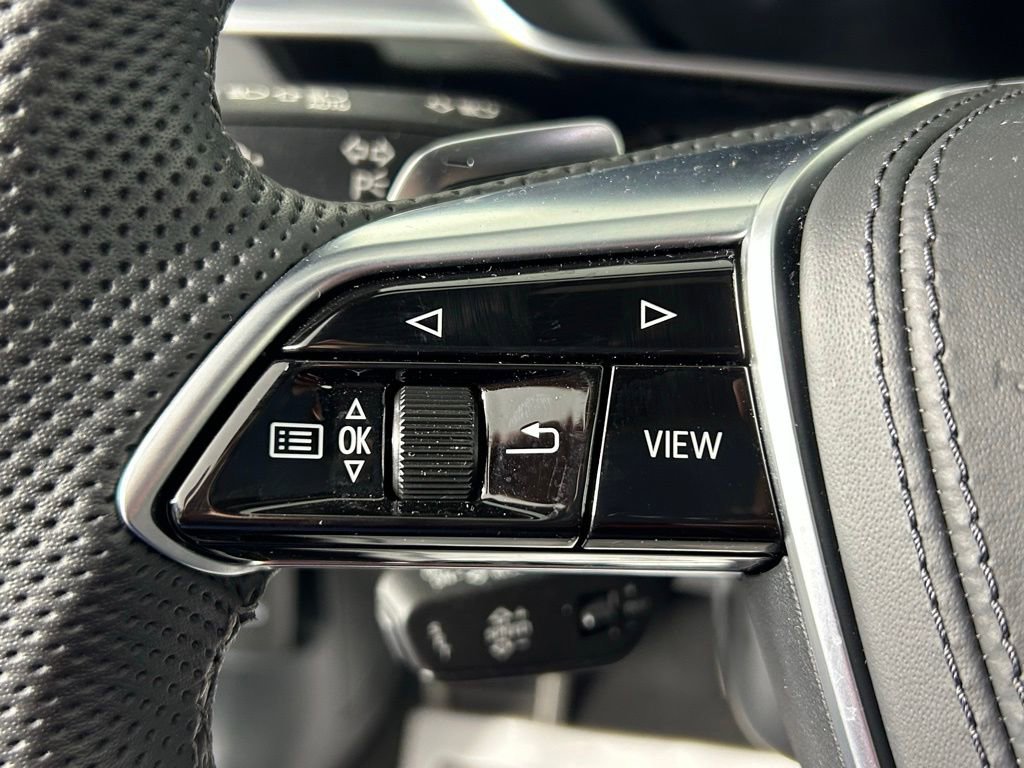 Used 2023 Audi S8 w/ S8 Comfort Plus Package image 28