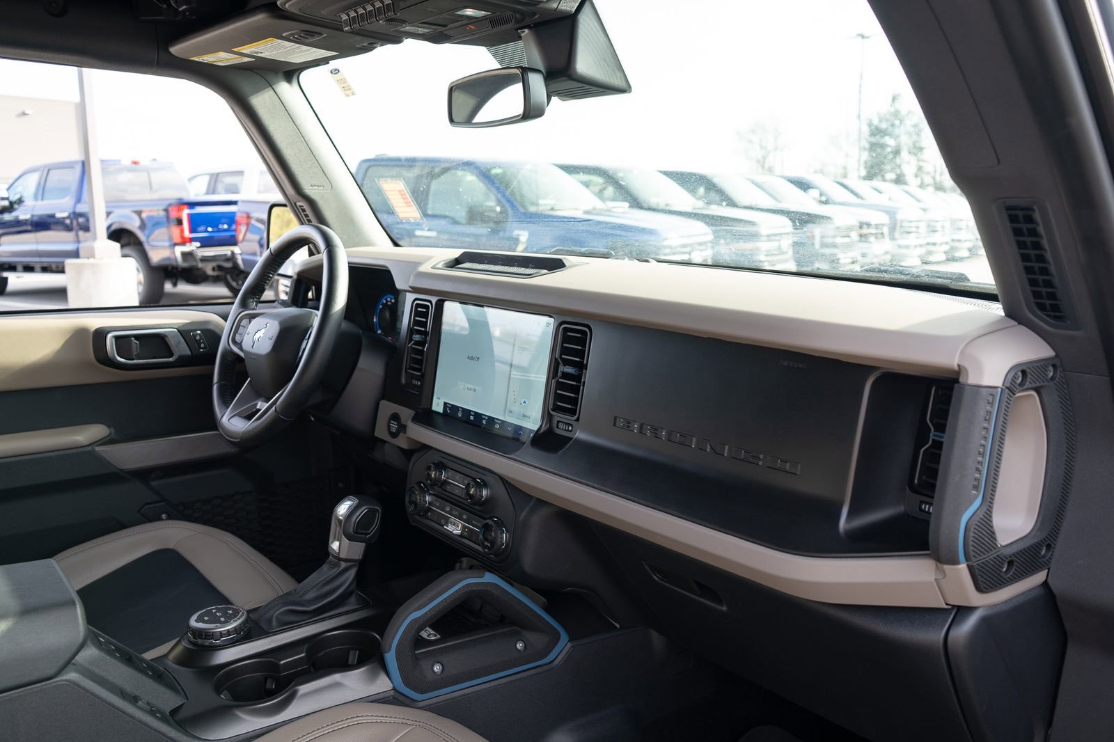 Used 2023 Ford Bronco Wildtrak image 21