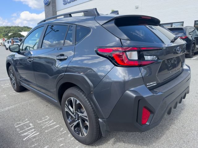 Used 2024 Subaru Crosstrek 2.0i Premium AWD/4WD image 3