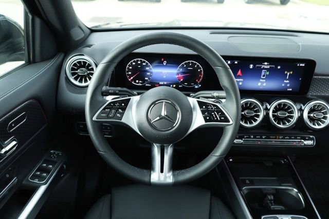Certified 2024 Mercedes-Benz GLB 250 image 15