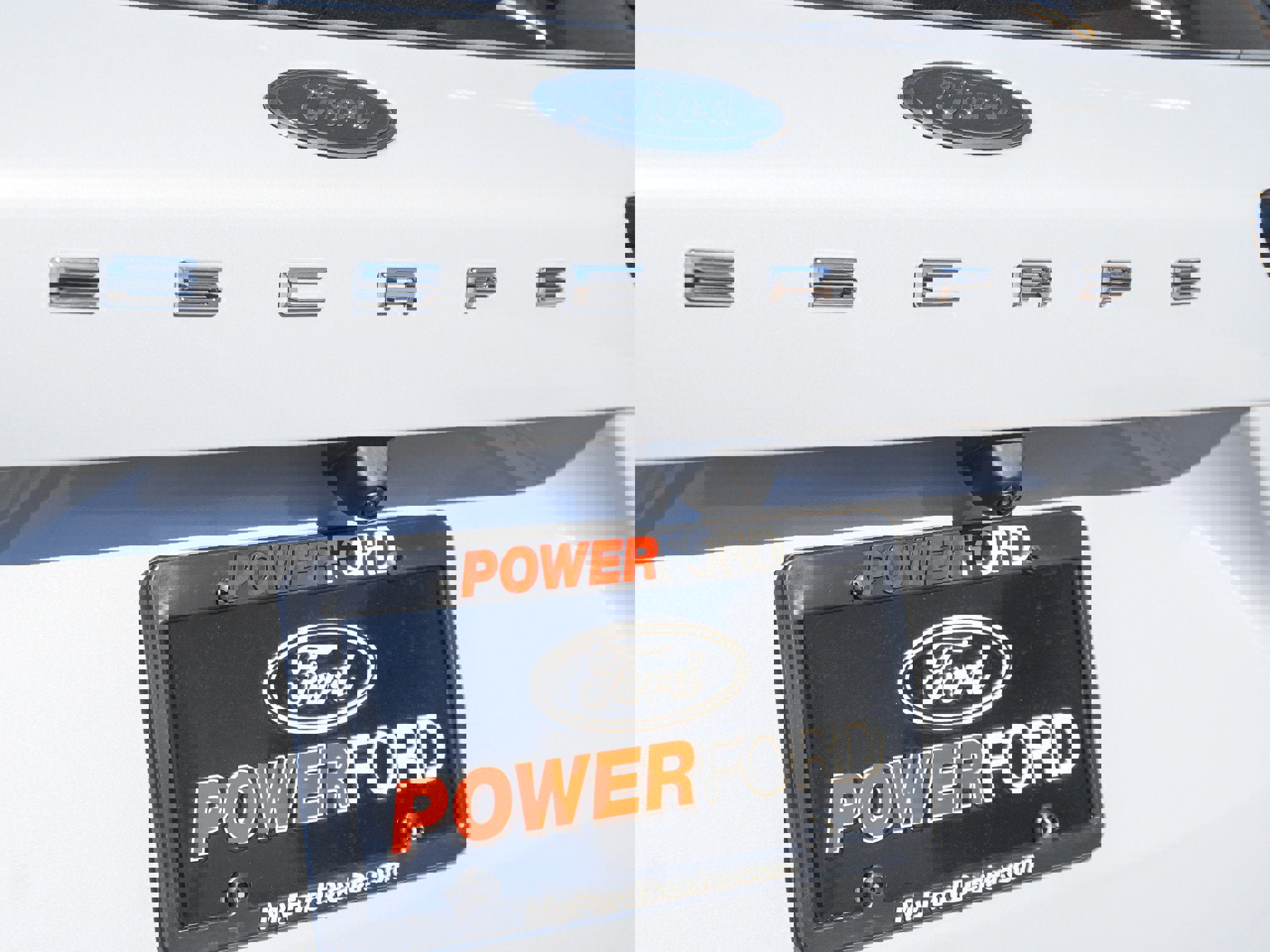 New 2026 Ford Escape ST-Line w/ Cold Weather Package image 19