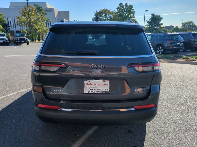 Used 2023 Jeep Grand Cherokee L Limited AWD/4WD image 5