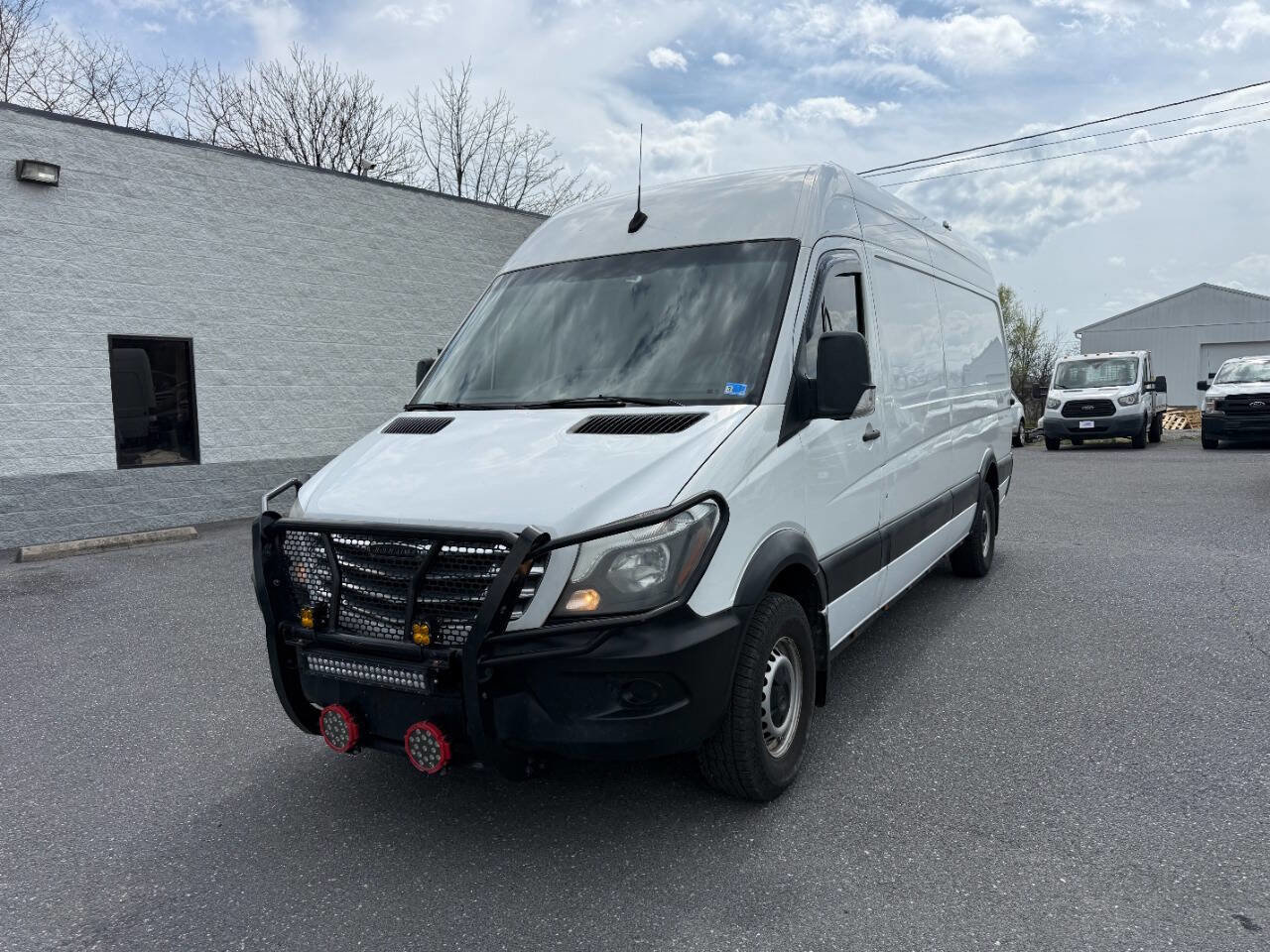 Used 2017 Freightliner Sprinter 2500 image 1