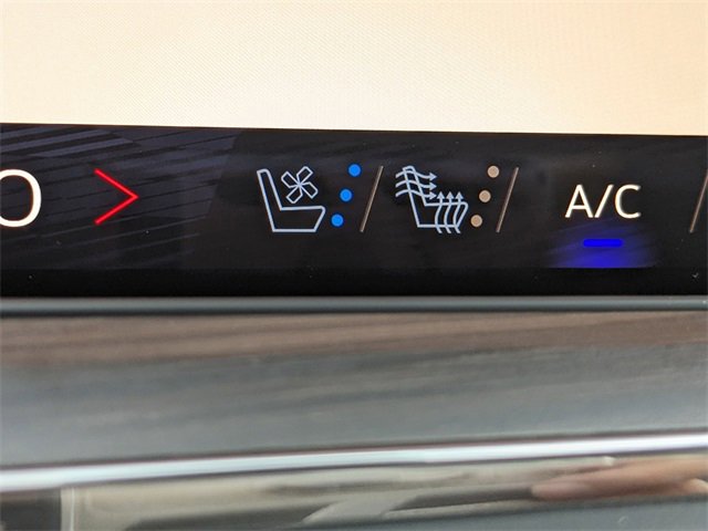 Used 2025 Chevrolet Tahoe Premier image 26