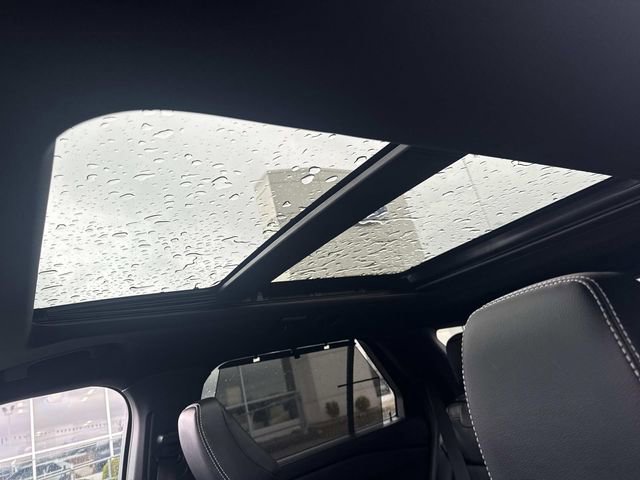 Used 2024 Ford Explorer ST w/ Technology Package image 22