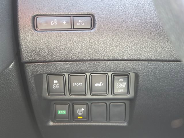 Used 2016 Nissan Rogue SL w/ SL Premium Package FWD image 26