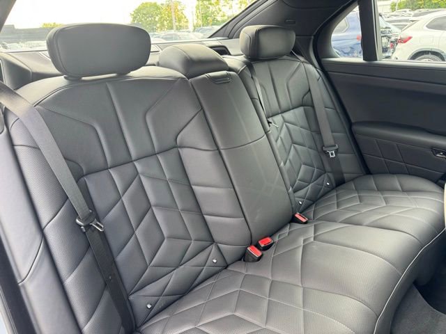 Certified 2024 BMW 760i xDrive image 25