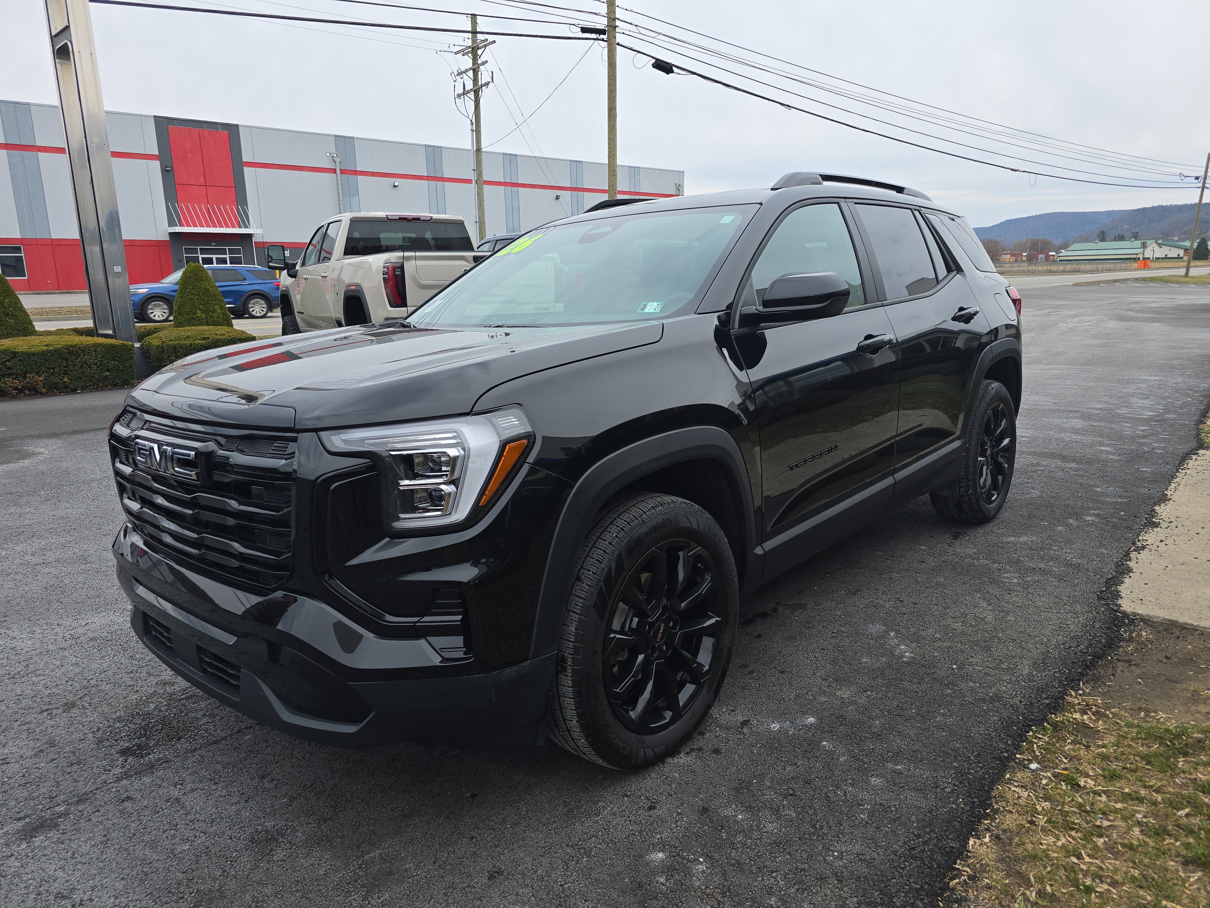 Used 2026 GMC Terrain Elevation w/ Black Edition image 8