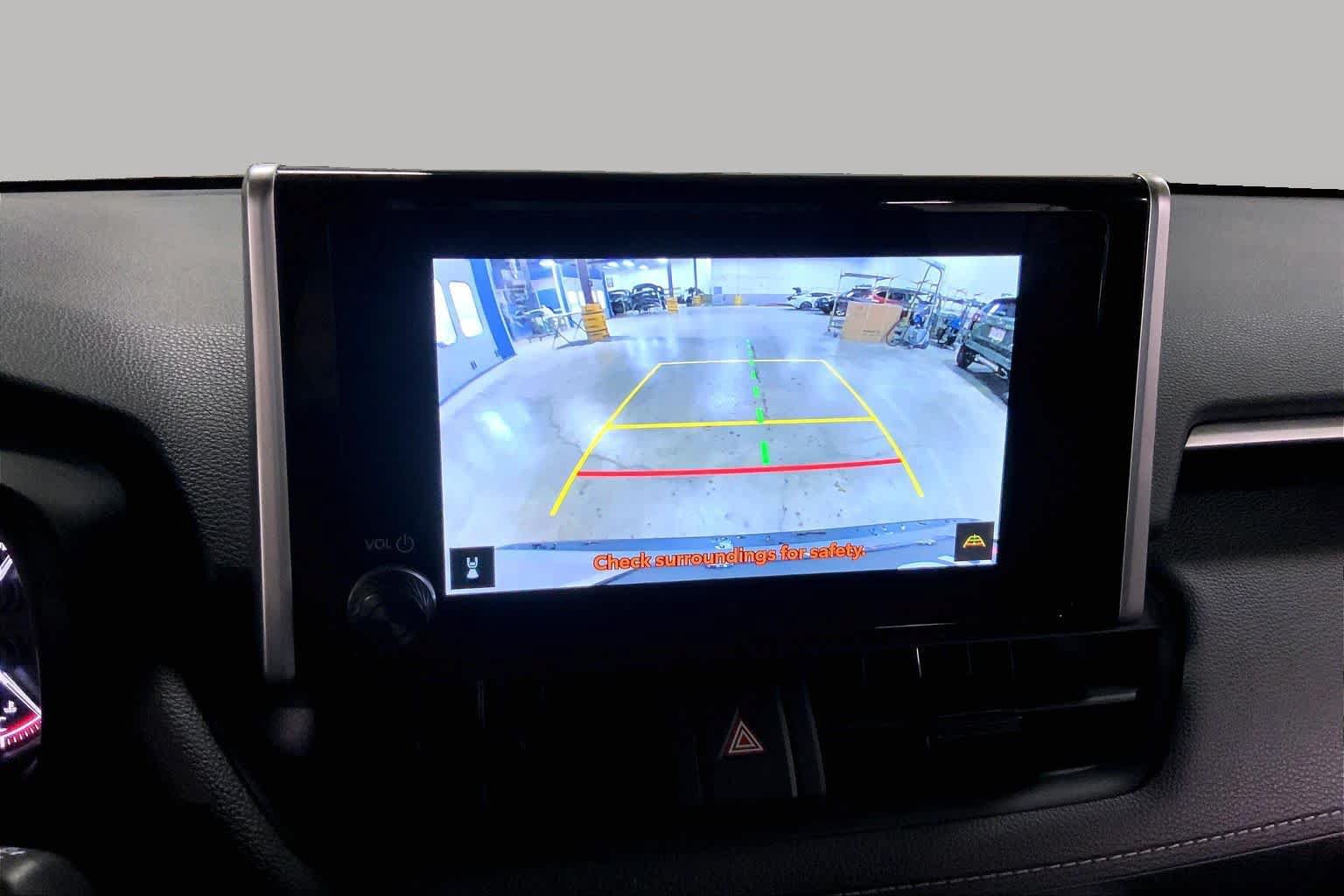 Used 2023 Toyota RAV4 LE AWD/4WD image 27