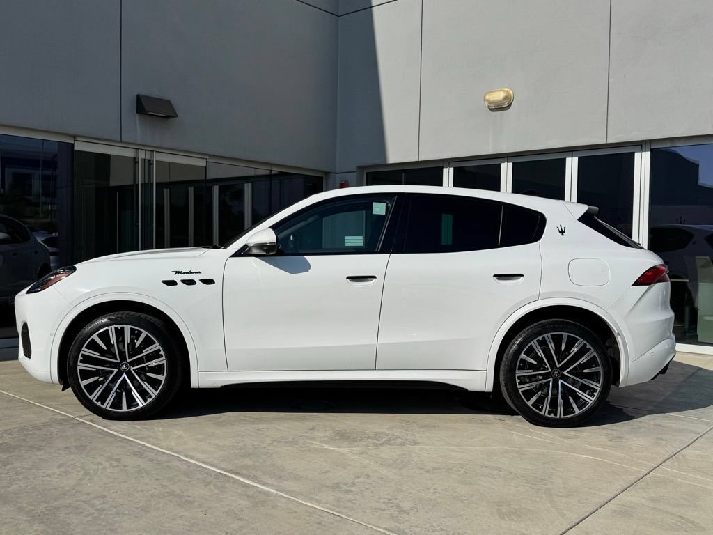 Used 2025 Maserati Grecale Modena AWD/4WD image 5
