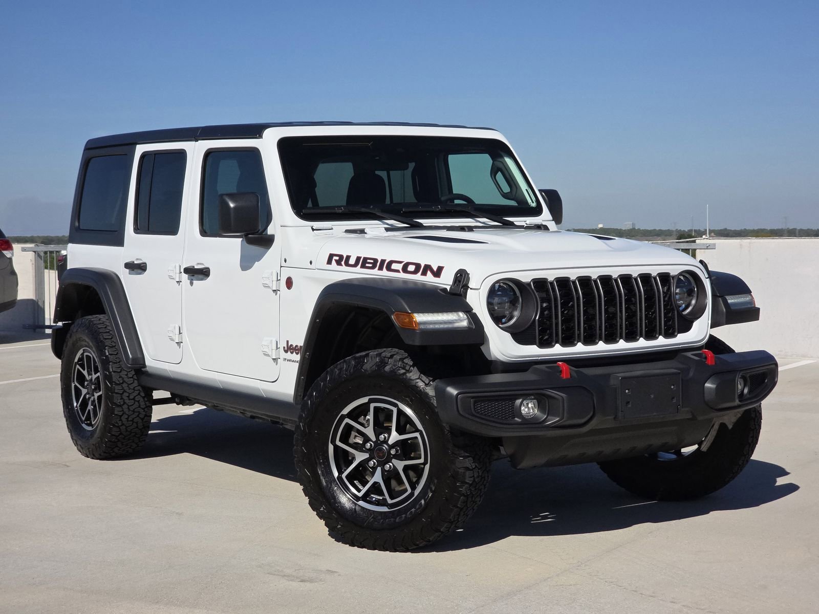 Used 2024 Jeep Wrangler Rubicon image 3