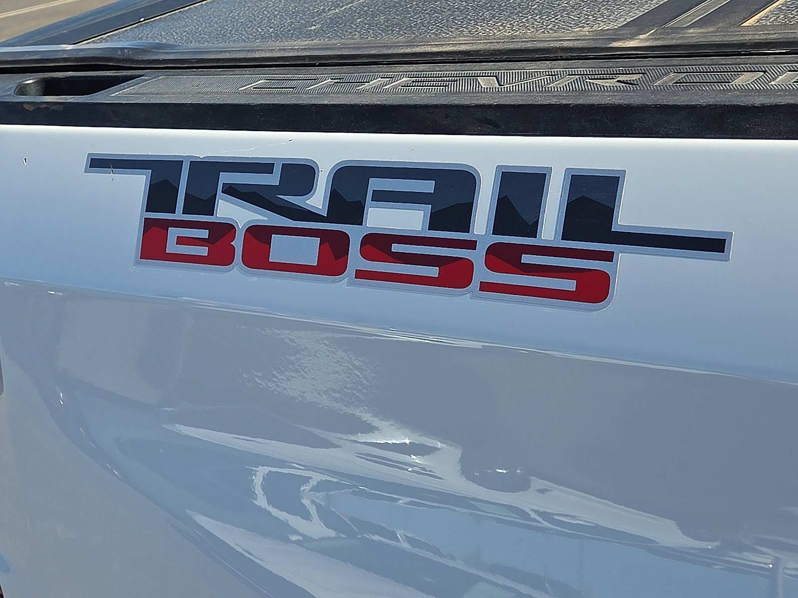 Used 2024 Chevrolet Silverado 1500 LT Trail Boss w/ Protection Package image 8