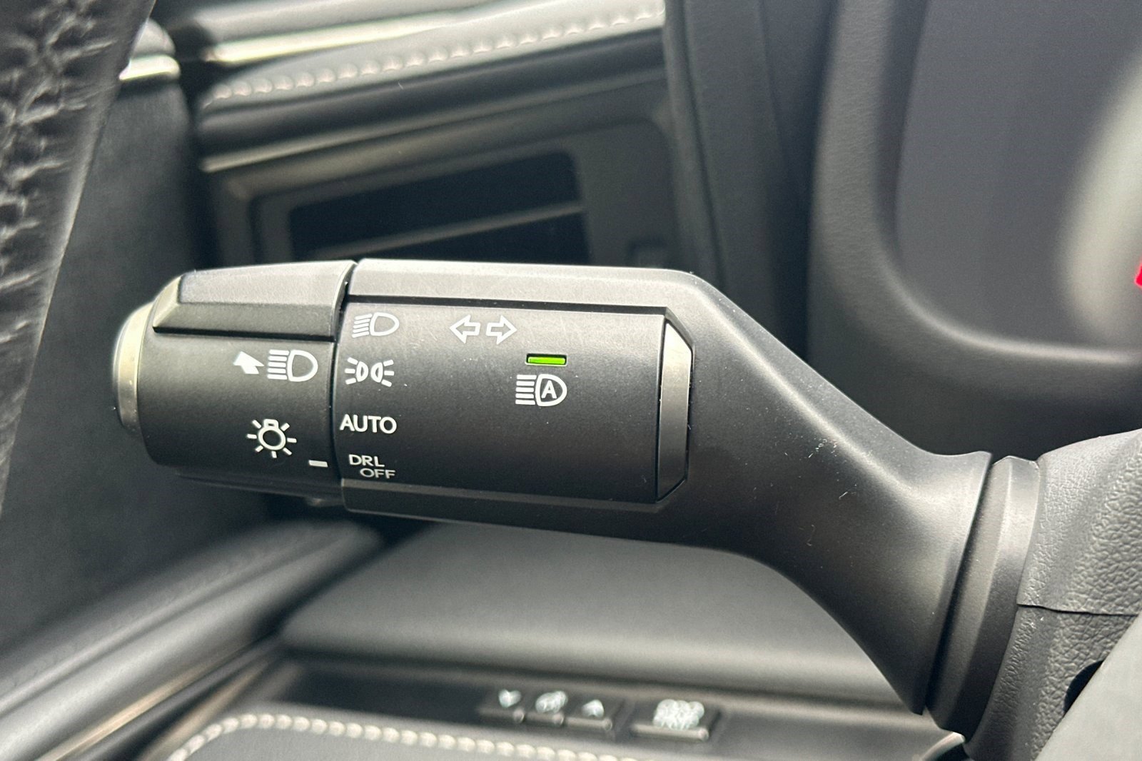 Used 2018 Lexus LC 500 Coupe w/ Touring Package RWD image 30