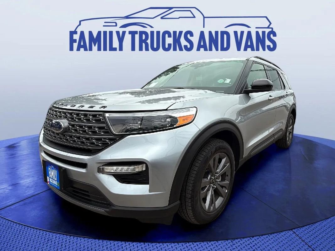 Used 2022 Ford Explorer XLT w/ Equipment Group 202A
