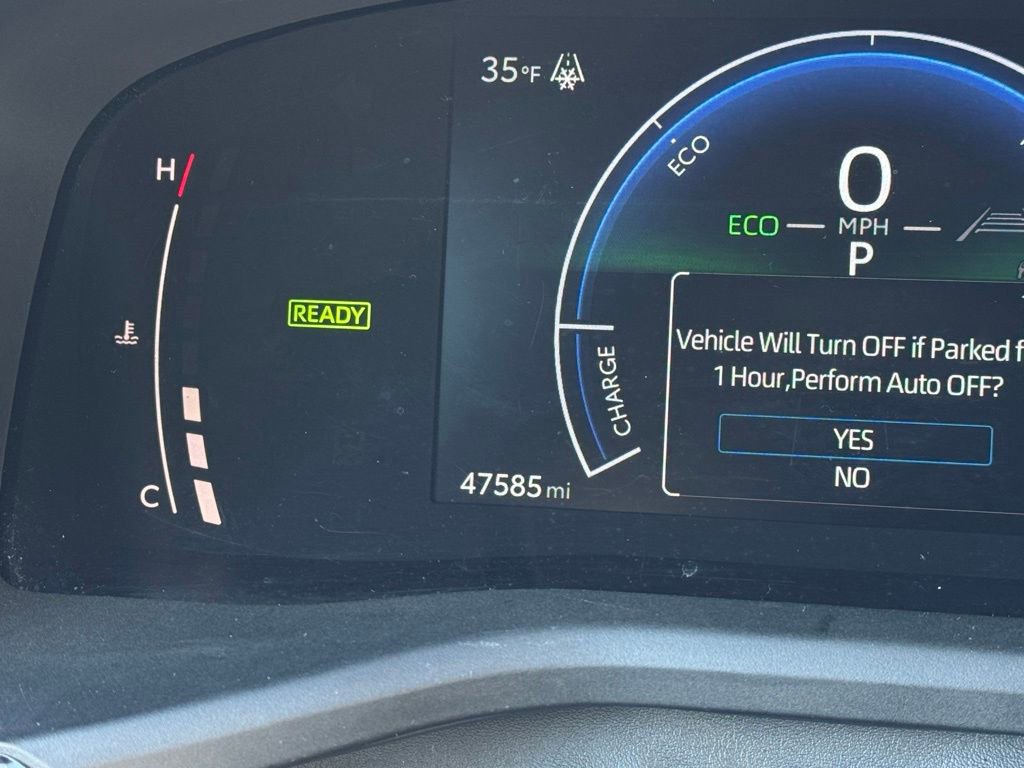 Used 2025 Toyota Camry LE FWD image 29