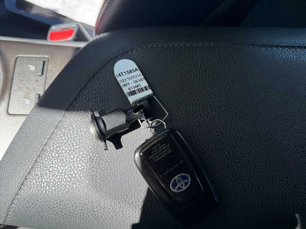 Used 2023 Toyota Camry XLE w/ Cold Weather Package FWD image 33