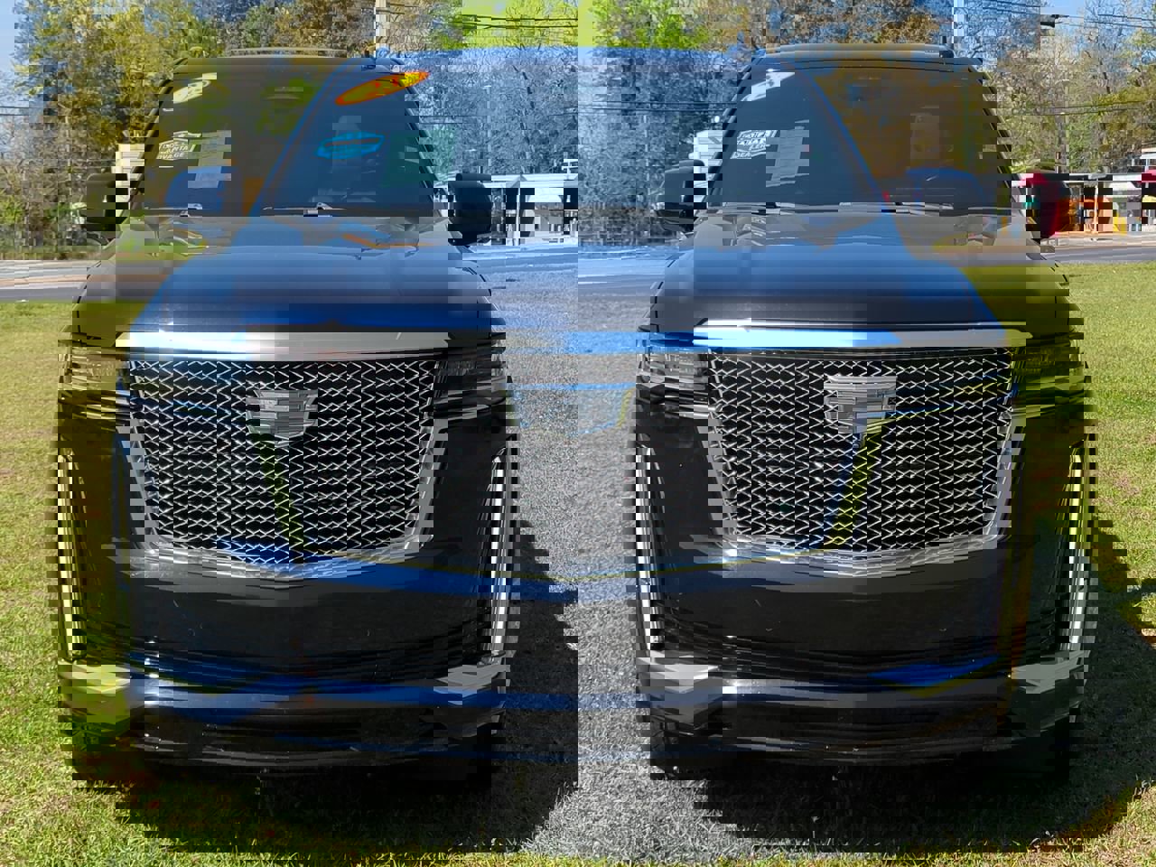 Used 2023 Cadillac Escalade ESV Premium Luxury w/ LPO, Radiant Package image 9