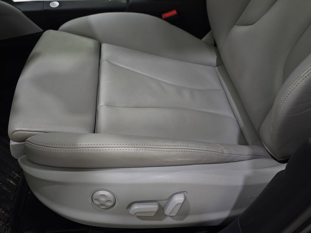 Used 2016 Audi A3 e-tron Premium Plus w/ Premium Plus Package image 29