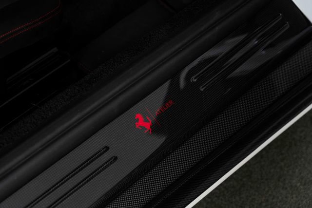 Used 2022 Ferrari 812 GTS RWD image 28