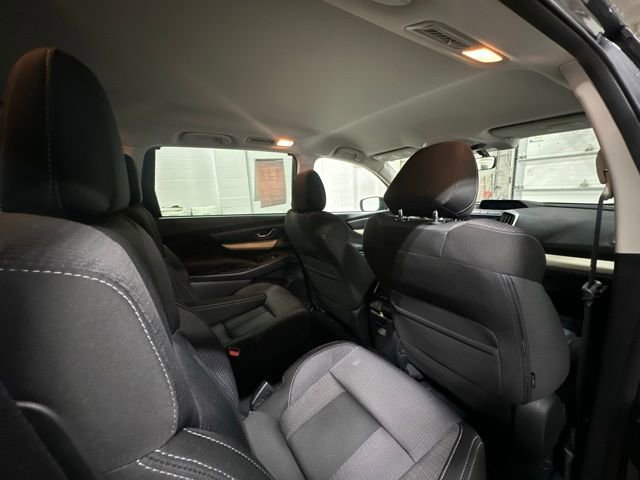Used 2021 Subaru Ascent Premium w/ Convenience Package AWD/4WD image 16